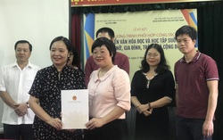 Mẹ không đọc sách, con cũng khó có tình yêu với sách