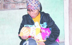 12 năm 4 lần mất con và nước mắt của đôi vợ chồng "khổ nhất thế gian"