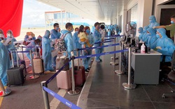 Hơn 300 công dân Việt Nam đầu tiên từ Angola hồi hương