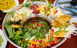 Vấn vương hương vị lẩu mắm miền Tây  