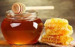 5 loại thực phẩm bổ dưỡng nhưng tuyệt đối không nên cho trẻ dưới 1 tuổi ăn