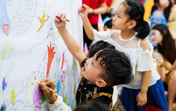 Hãy cùng con bắt đầu trạng thái "bình thường mới" từ việc "cách ly" khỏi các thiết bị điện tử