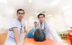 Kịp thời cứu sống cụ bà 84 tuổi bị đột quỵ trong ''thời gian vàng''
