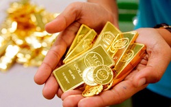 Lại tăng "như vũ bão", giá vàng thế giới đang cao hơn trong nước 500.000 đồng/lượng