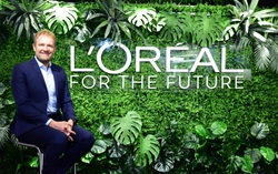  L'Oréal công bố các cam kết mới của chương trình hỗ trợ phụ nữ thuộc cộng đồng dễ bị tổn thương