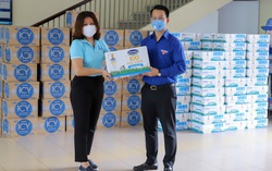 Vinamilk tặng gần 170.000 sản phẩm dinh dưỡng cho các “điểm nóng” Covid-19