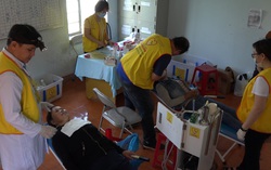 "Bệnh viện nhân đạo di động” chăm sóc sức khỏe bà mẹ, trẻ em vùng biên giới Đắk Nông