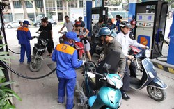 Giữ ổn định giá xăng E5 RON92 và dầu mazút, các mặt hàng khác giảm nhẹ