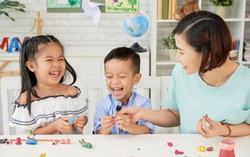 8 cách để cha mẹ bận rộn tăng kết nối với con