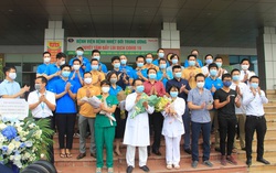 5 bệnh nhân nhiễm COVID-19 được chữa khỏi, các thành viên chuyến bay "quả cảm" được ra viện