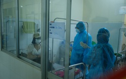 Xét nghiệm âm tính 6 lần với virus SARS-CoV-2, thêm 2 bệnh nhân COVID-19 được xuất viện