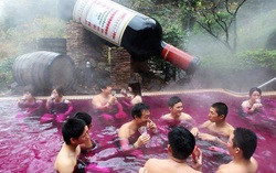 Nín thở với 10 điểm đến kỳ lạ nhất thế giới