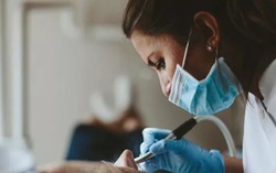 Bệnh sâu răng ở trẻ em khiến nước Anh tiêu tốn hơn 40 triệu bảng mỗi năm 