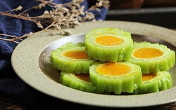 Biến tấu tuyệt vời với món mướp đắng nhồi bí đỏ