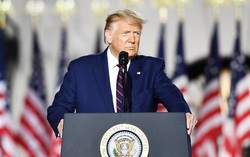 Ông Donald Trump: Mỹ sẽ đưa phụ nữ lên Mặt Trăng, cắm cờ ở Sao Hỏa
