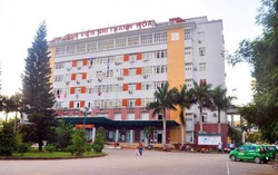 Bé 2 tuổi tử vong nghi uống nhầm xăng