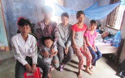 Cô gái rửa chén thuê, "gánh" cả gia đình