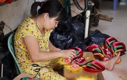 Trung thu sắp tới, xóm lồng đèn Phú Bình vẫn thấp thỏm chờ đơn hàng