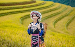 Hoa hậu Du lịch châu Á Phạm Lan Anh hóa thiếu nữ vùng cao
