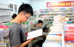 Bộ GD&ĐT yêu cầu nhà trường không ép học sinh mua sách tham khảo