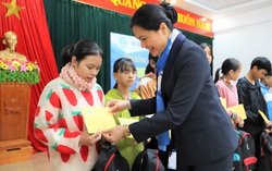 “Tết yêu thương” đến với hội viên, phụ nữ tỉnh Quảng Nam và Quảng Ngãi