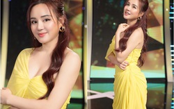 Mẹ 2 con Vy Oanh "đẹp mòn con mắt" trên sóng truyền hình