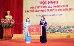 Hội LHPN TP Hà Nội được TƯ Hội LHPN Việt Nam tặng Cờ thi đua đơn vị xuất sắc
