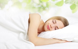 4 mẹo khoa học giúp bạn chìm vào giấc ngủ nhanh chóng