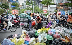 Chủ tịch UBND TP Hà Nội yêu cầu thanh tra việc rác thải ùn ứ ở quận Nam Từ Liêm