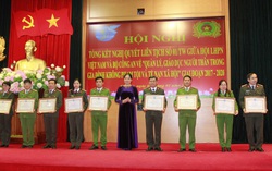 Lấy gia đình là thiết chế bền vững, bảo vệ các thành viên trước sự tấn công của tội phạm, tệ nạn xã hội