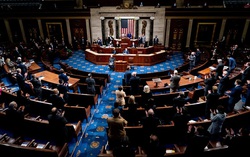 Người phụ nữ bị bắn chết tại Quốc hội Mỹ là một cựu binh ủng hộ ông Trump