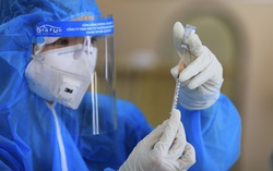 Bộ Y tế: Sẽ tiêm vaccine ngừa Covid-19 cho trẻ từ 12-17 tuổi ngay trong tháng 10/2021