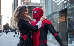 “Người nhện” Tom Holland lộ ảnh hẹn hò trong khi trước đó khăng khăng phủ nhận