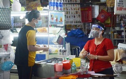 "Ra chợ bán là vui rồi, từ từ sẽ có khách"