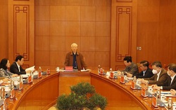 Tạo tinh thần, quyết tâm mới trong đấu tranh chống tham nhũng, tiêu cực