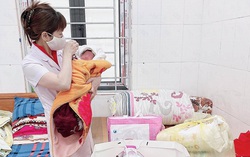 Bé trai còn nguyên dây rốn bị bỏ rơi trước cổng nhà dân
