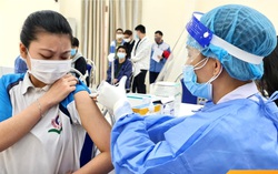 Bộ Y tế: 2 học sinh tử vong sau tiêm vaccine ngừa Covid-19 không liên quan đến vaccine