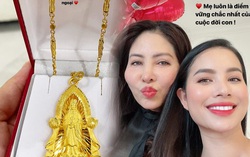 Phạm Hương tặng dây chuyền cho mẹ trong dịp sinh nhật