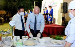 Xem xét cho TPHCM đón khách quốc tế: An toàn được đặt lên hàng đầu