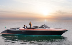 LuxYacht bàn giao du thuyền hạng sang Riva Aquariva Super đầu tiên tại thị trường Đông Nam Á