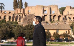 Italy phong tỏa dịp Lễ Phục sinh để ngăn chặn làn sóng Covid-19 thứ 3