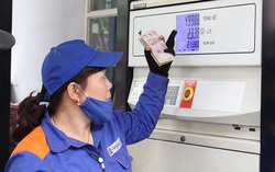 Giá dầu giảm, giá xăng tiếp tục tăng 