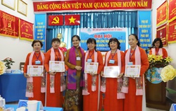 Phụ nữ chợ Bình Tây giữ vững phong trào “Người kinh doanh văn minh”
