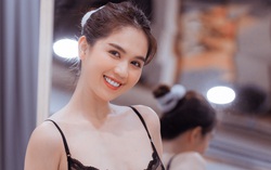 Ngọc Trinh gợi cảm với nội y do chính mình thiết kế