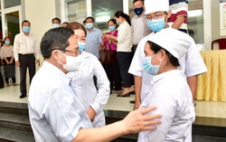 Những "chiến sĩ áo trắng" đang dấn thân thực hiện sứ mệnh cao cả