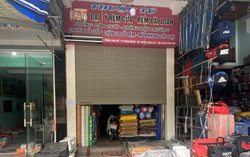 Cặp vợ chồng đang cách ly vẫn đi lắp rèm cửa bị phạt 30 triệu đồng