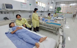 6 trẻ nhập viện nghi ngộ độc thực phẩm sau bữa trưa, 1 trẻ tử vong
