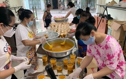 9X Hà Nội nấu hàng nghìn cốc chè hỗ trợ người dân vùng dịch Bắc Giang