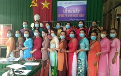 Phụ nữ Tịnh Phong với mô hình tôn vinh áo dài truyền thống