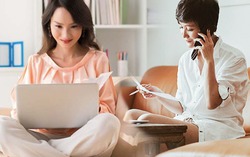 Diện đồ gì khi họp online để không bị soi là kém chuyên nghiệp?